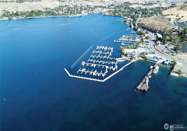 Photo 3 of House for sale at 1350 W Woodin Ave #WB6, Chelan, WA 98816 | MLS# NWM2486362 | Listing updated on 2026-09-17