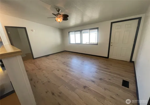 Photo 3 of Sale Pending at 33422 192nd Avenue SE #64, Auburn, WA 98092 | MLS# NWM2486365 | Listing updated on 2026-09-21