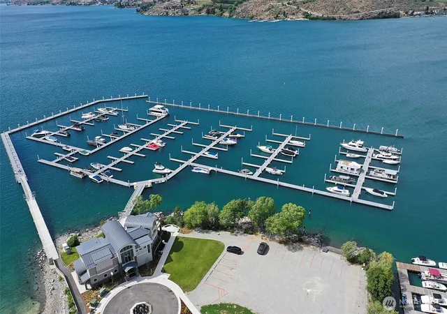 Photo 4 of House for sale at 1350 W Woodin Ave #C18, Chelan, WA 98816 | MLS# NWM2486388 | Listing updated on 2026-09-17