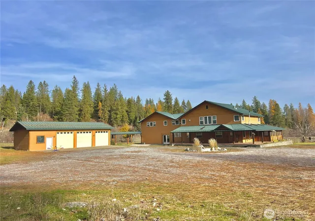 Photo 2 of Single family home for sale at 3378 Northport Flt Crk Rd, Kettle Falls, WA 99141 | MLS# NWM2486468 | Listing updated on 2026-09-17