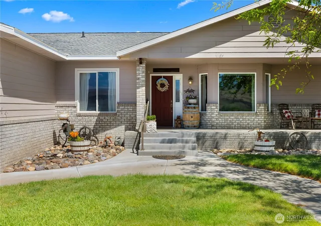 Photo 3 of Contingent at 26619 Rd U Sw, Mattawa, WA 99349 | MLS# NWM2486707 | Listing updated on 2026-09-29