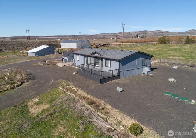 Manufactured home for sale at 13477 Road 13 NW, Quincy, WA 98848 | MLS# NWM2486714