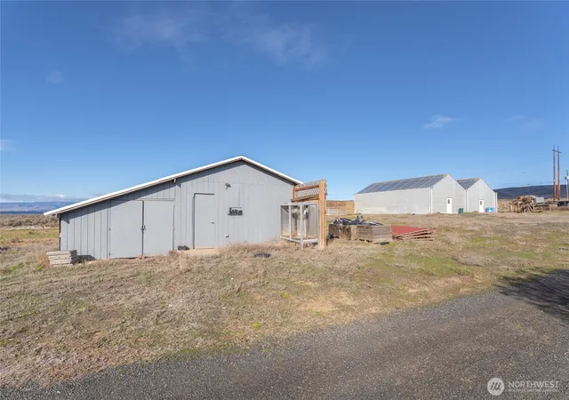 Photo 3 of Manufactured home for sale at 13477 Road 13 Nw, Quincy, WA 98848 | MLS# NWM2486714 | Listing updated on 2026-09-17