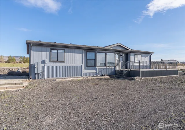 Photo 3 of Manufactured home for sale at 13477 Road 13 NW, Quincy, WA 98848 | MLS# NWM2486714 | Listing updated on 2026-09-17