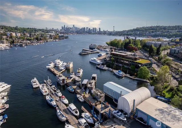 Photo 2 of Land for sale at 2309 N Northlake Way #9, Seattle, WA 98103 | MLS# NWM2486741 | Listing updated on 2026-09-17