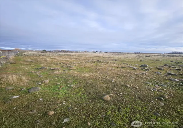 Photo 3 of Land for sale at 9312 NW Rd H, Ephrata, WA 98823 | MLS# NWM2486759 | Listing updated on 2026-09-17