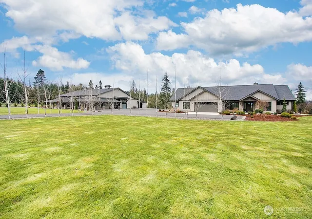 Photo 1 of Single family home for sale at 302 Waters Rd, Castle Rock, WA 98611 | MLS# NWM2486766 | Listing updated on 2026-09-17