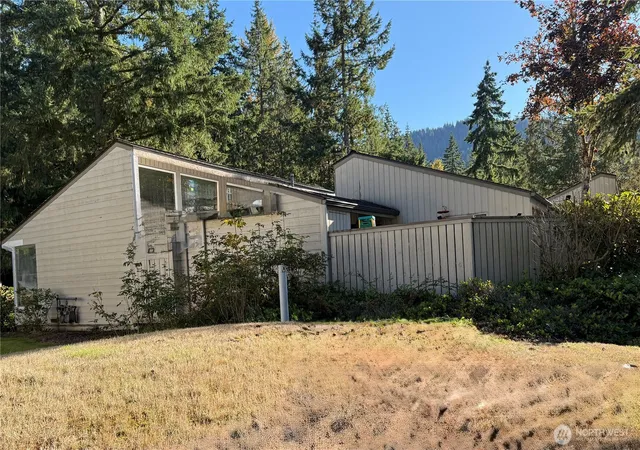 Photo 2 of Condo for sale at 1 Lake Louise #42, Bellingham, WA 98229 | MLS# NWM2486835 | Listing updated on 2026-09-17