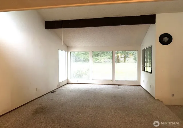 Photo 4 of Condo for sale at 1 Lake Louise #42, Bellingham, WA 98229 | MLS# NWM2486835 | Listing updated on 2026-09-17
