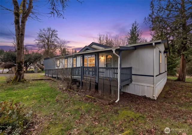 Photo 2 of Manufactured home for sale at 102 Tory Lynn Dr, Winlock, WA 98596 | MLS# NWM2486904 | Listing updated on 2026-09-17