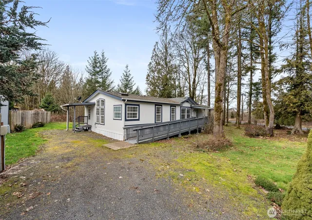 Photo 3 of Manufactured home for sale at 102 Tory Lynn Dr, Winlock, WA 98596 | MLS# NWM2486904 | Listing updated on 2026-09-17
