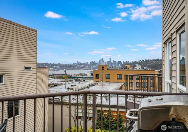 Photo 3 of Condo for sale at 4020 Aurora Ave N #403, Seattle, WA 98103 | MLS# NWM2486965 | Listing updated on 2026-09-17