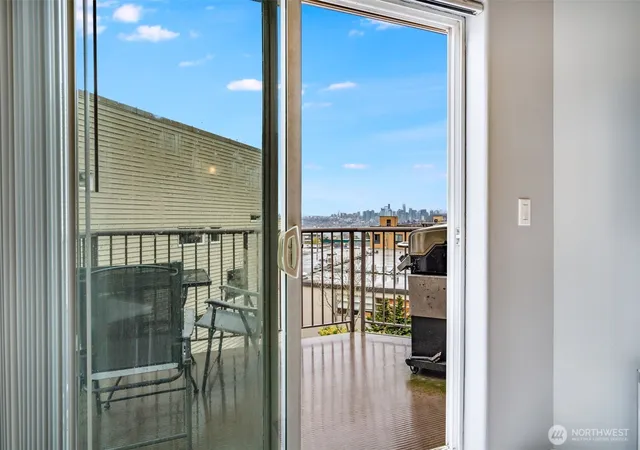 Photo 3 of Condo for sale at 4020 Aurora Ave N #403, Seattle, WA 98103 | MLS# NWM2486965 | Listing updated on 2026-09-17