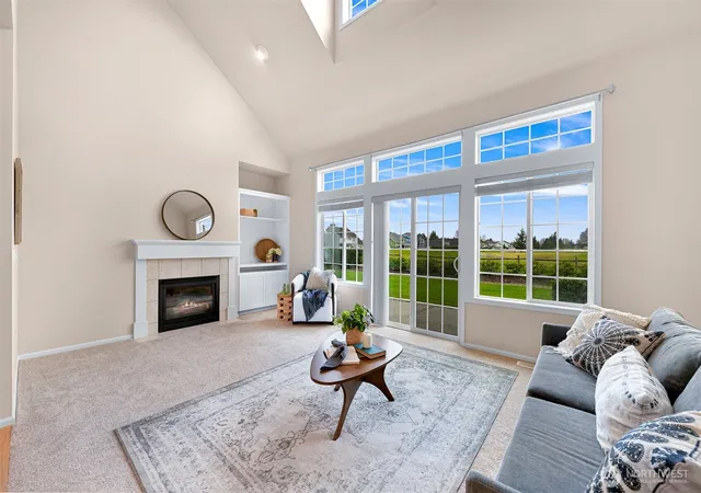 Photo 2 of Condo for sale at 1725 Harrison Pl #104, Lynden, WA 98264 | MLS# NWM2486982 | Listing updated on 2026-09-17