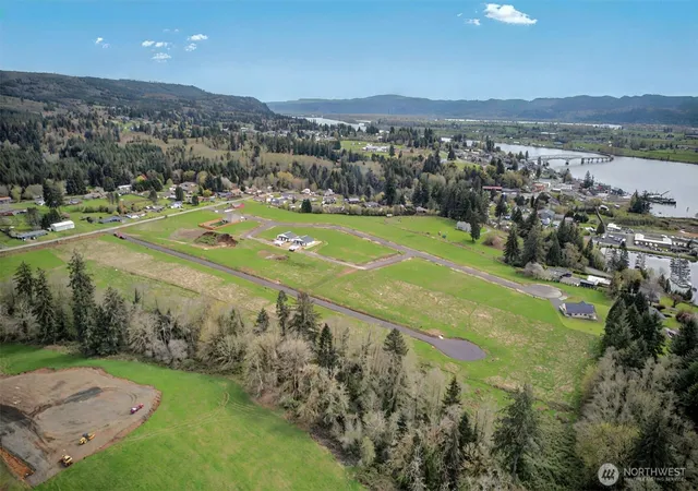 Photo 4 of Land for sale at 6 Ma'uka Nani Dr, Cathlamet, WA 98612 | MLS# NWM2487140 | Listing updated on 2026-09-17