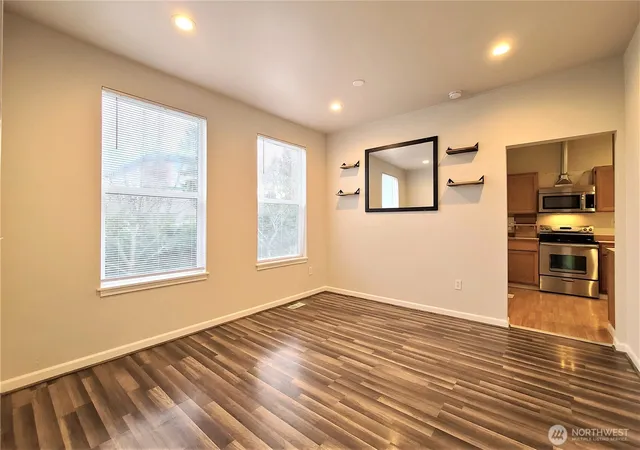 Photo 3 of Single family home for sale at 3418 Wetmore Ave, Everett, WA 98201 | MLS# NWM2487187 | Listing updated on 2026-09-17