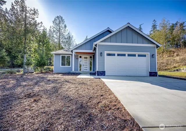 Photo 3 of Single family home for sale at 4511 Trail Crst Dr, Port Townsend, WA 98368 | MLS# NWM2487193 | Listing updated on 2026-10-01