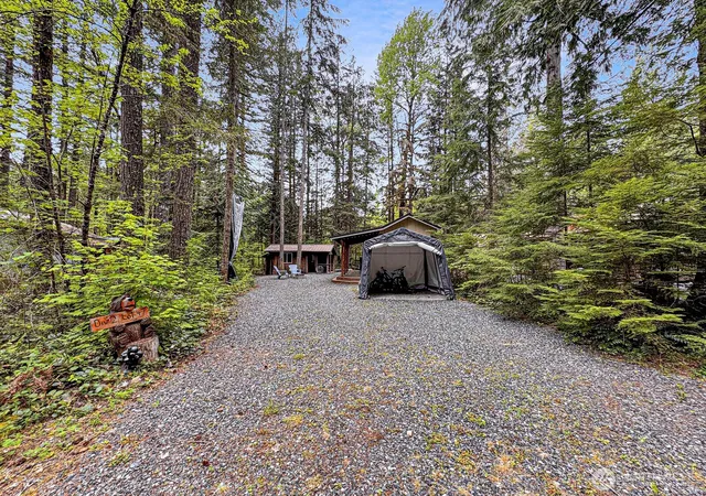 Photo 2 of Manufactured home for sale at 47 Wilderness Way, Deming, WA 98244 | MLS# NWM2487516 | Listing updated on 2026-09-17