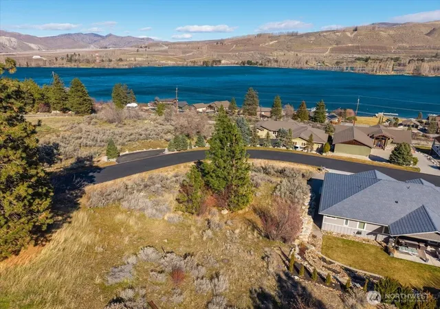 Photo 2 of Land for sale at 15315 Lakeview St, Entiat, WA 98822 | MLS# NWM2487600 | Listing updated on 2026-09-17