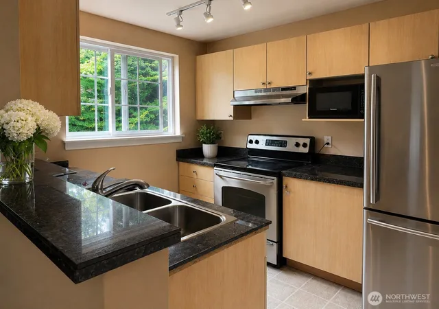 Photo 4 of Condo for sale at 10605 SE 261st Place #D302, Kent, WA 98030 | MLS# NWM2487680 | Listing updated on 2026-09-23