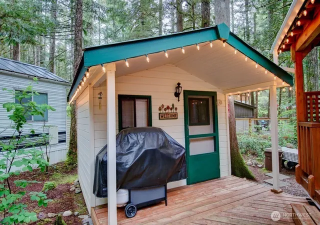 Photo 4 of Manufactured home for sale at 300 Schinn Cyn Dr, Deming, WA 98244 | MLS# NWM2487769 | Listing updated on 2026-09-17