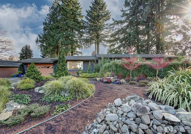 Photo 1 of Single family home for sale at 1101 Ne 64th Street, Vancouver, WA 98665 | MLS# NWM2487885 | Listing updated on 2026-09-17
