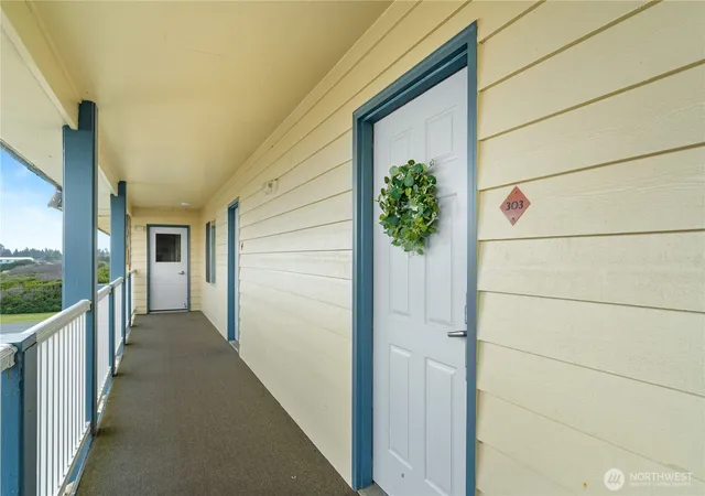 Photo 4 of Condo for sale at 615 Ocean Shrs Blvd NW #303, Ocean Shores, WA 98569 | MLS# NWM2487969 | Listing updated on 2026-09-17