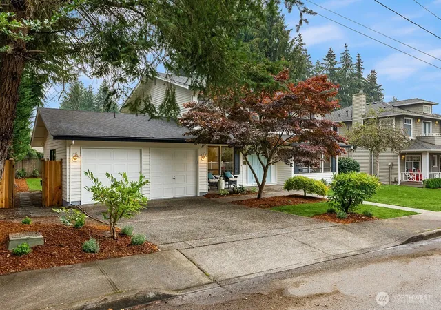 Photo 3 of Single family home for sale at 10703 NE 53rd Street, Kirkland, WA 98033 | MLS# NWM2488020 | Listing updated on 2026-09-24