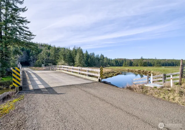 Photo 4 of Land for sale at 26 Lynn Point Ln, South Bend, WA 98586 | MLS# NWM2488101 | Listing updated on 2026-09-17