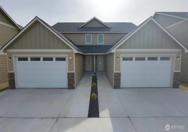Multi family home for sale at 921 W Ted Yao Way, Moses Lake, WA 98837 | MLS# NWM2488200