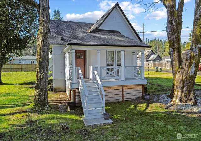 Photo 4 of Single family home for sale at 203 East 6th St, Bucoda, WA 98530 | MLS# NWM2488278 | Listing updated on 2026-09-17
