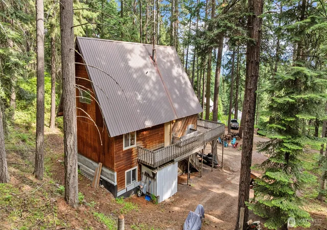 Photo 2 of Single family home for sale at 211 Indian Hl Rd, Cle Elum, WA 98922 | MLS# NWM2488281 | Listing updated on 2026-09-17