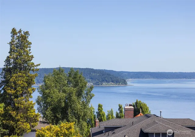 Photo 4 of Single family home for sale at 4410 N 45th Street, Tacoma, WA 98407 | MLS# NWM2488332 | Listing updated on 2026-09-24