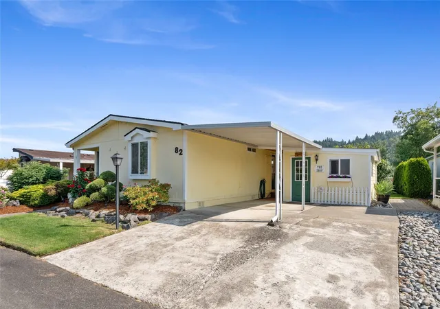 Photo 1 of Manufactured home for sale at 836 Harman Way S #82, Orting, WA 98360 | MLS# NWM2488392 | Listing updated on 2026-09-17