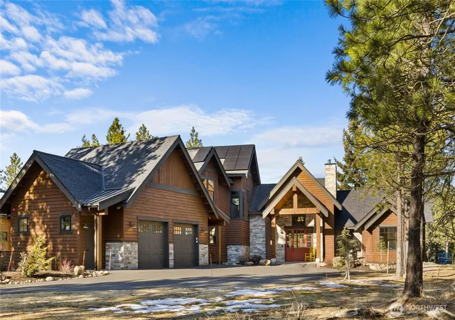 Photo 1 of Single family home for sale at 1291 Southern Star Ln, Cle Elum, WA 98922 | MLS# NWM2488414 | Listing updated on 2026-09-17