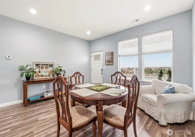 Photo 4 of Single family home for sale at 335 Canal Dr, Ephrata, WA 98823 | MLS# NWM2488645 | Listing updated on 2026-09-17