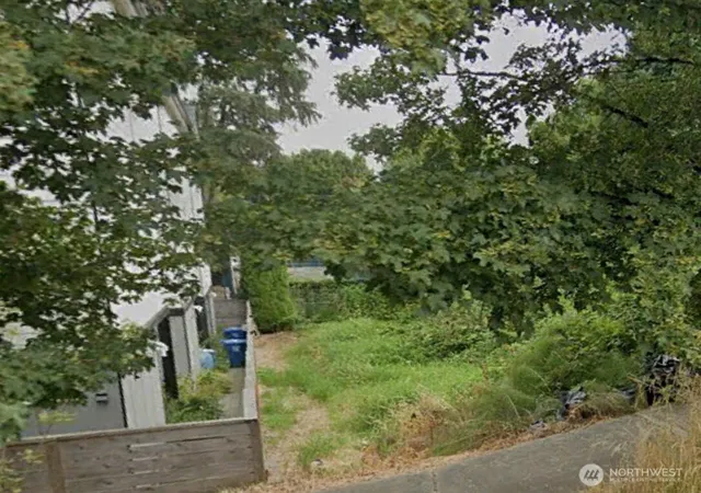 Photo 1 of Land for sale at 532 S Concord St, Seattle, WA 98108 | MLS# NWM2488693 | Listing updated on 2026-09-17