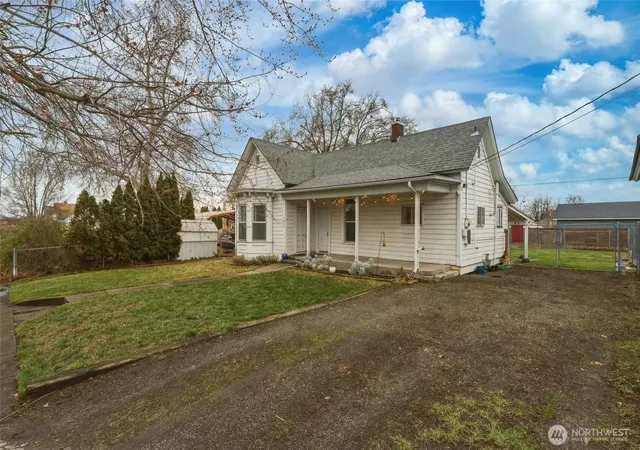 Photo 1 of Single family home for sale at 309 E Cherry St, Walla Walla, WA 99362 | MLS# NWM2488843 | Listing updated on 2026-09-17