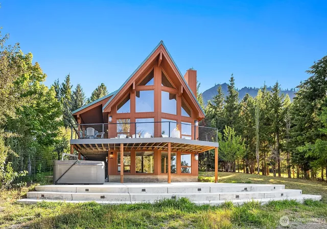 Photo 1 of Single family home for sale at 220 Big House Rd, Cle Elum, WA 98922 | MLS# NWM2489335 | Listing updated on 2026-09-17