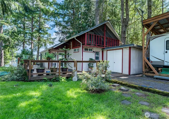 Photo 3 of Single family home for sale at 711 E Herron Blvd Nw, Lakebay, WA 98349 | MLS# NWM2489445 | Listing updated on 2026-09-17