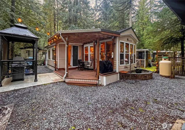 Photo 3 of Manufactured home for sale at 147 E Big River, Deming, WA 98244 | MLS# NWM2489455 | Listing updated on 2026-09-17