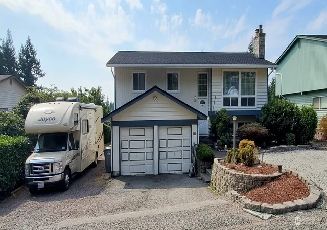 Photo 1 of Sale Pending at 7655 Forest Ridge Dr Ne, Bremerton, WA 98311 | MLS# NWM2489587 | Listing updated on 2026-09-26