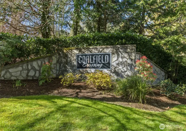 Photo 2 of Single family home for sale at 16038 Southeast 127th Pl, Renton, WA 98059 | MLS# NWM2489598 | Listing updated on 2026-09-21
