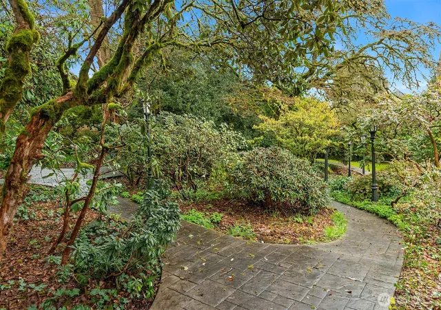 Photo 1 of Land for sale at 1118000703 Broadmoor Dr E, Seattle, WA 98112 | MLS# NWM2489969 | Listing updated on 2026-09-17