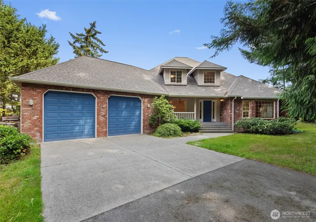 Photo 2 of Contingent at 860 Hunt Rd, Port Angeles, WA 98363 | MLS# NWM2490156 | Listing updated on 2026-09-17