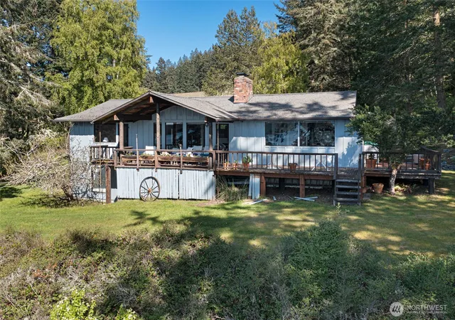 Photo 4 of Single family home for sale at 230 Gem Farm Ln, Lopez Island, WA 98261 | MLS# NWM2490280 | Listing updated on 2026-09-17