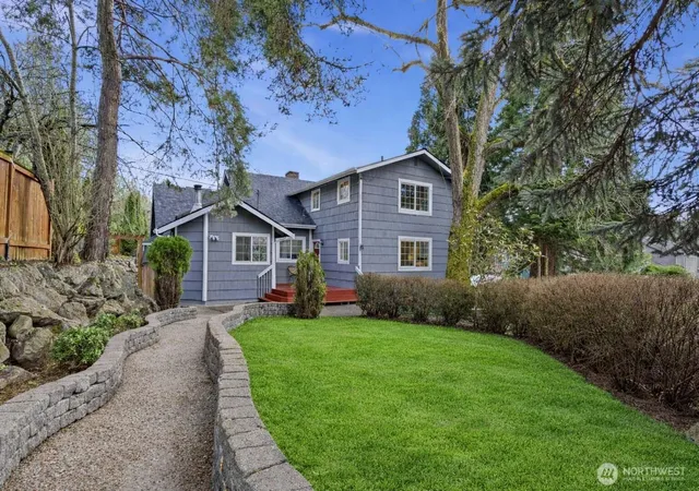 Photo 1 of Single family home for sale at 6015 116th Avenue Se, Bellevue, WA 98006 | MLS# NWM2490335 | Listing updated on 2026-09-17