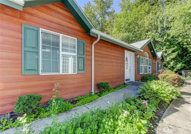 Photo 1 of Manufactured home for sale at 6712 243rd Avenue E, Buckley, WA 98321 | MLS# NWM2490341 | Listing updated on 2026-09-25
