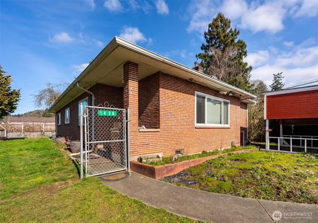 Photo 1 of Single family home for sale at 1428 Sw Grandview Ave, Chehalis, WA 98532 | MLS# NWM2490588 | Listing updated on 2026-09-17