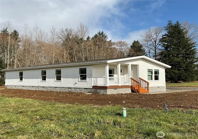 Photo 3 of Manufactured home for sale at 220 Chris Rd, Pe Ell, WA 98572 | MLS# NWM2490985 | Listing updated on 2026-09-16